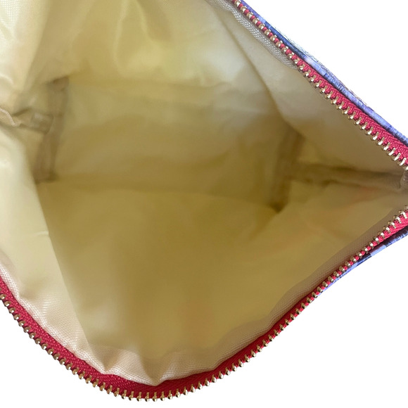 MAXIM'S DE PARIS Christmas in Paris Zip Textured Vinyl MakeUp Holiday Clutch Bag - Picture 4 of 6